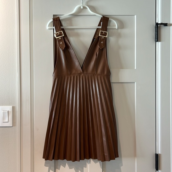 NWT Zara Faux Leather Pinafore Mini Dress - Picture 3 of 11